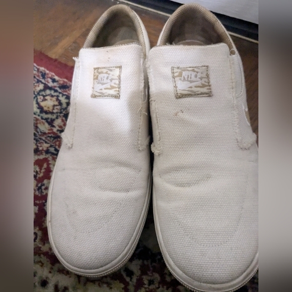 Nike Vintage Slip on Sneakers - Size 8.5 - Picture 6 of 8